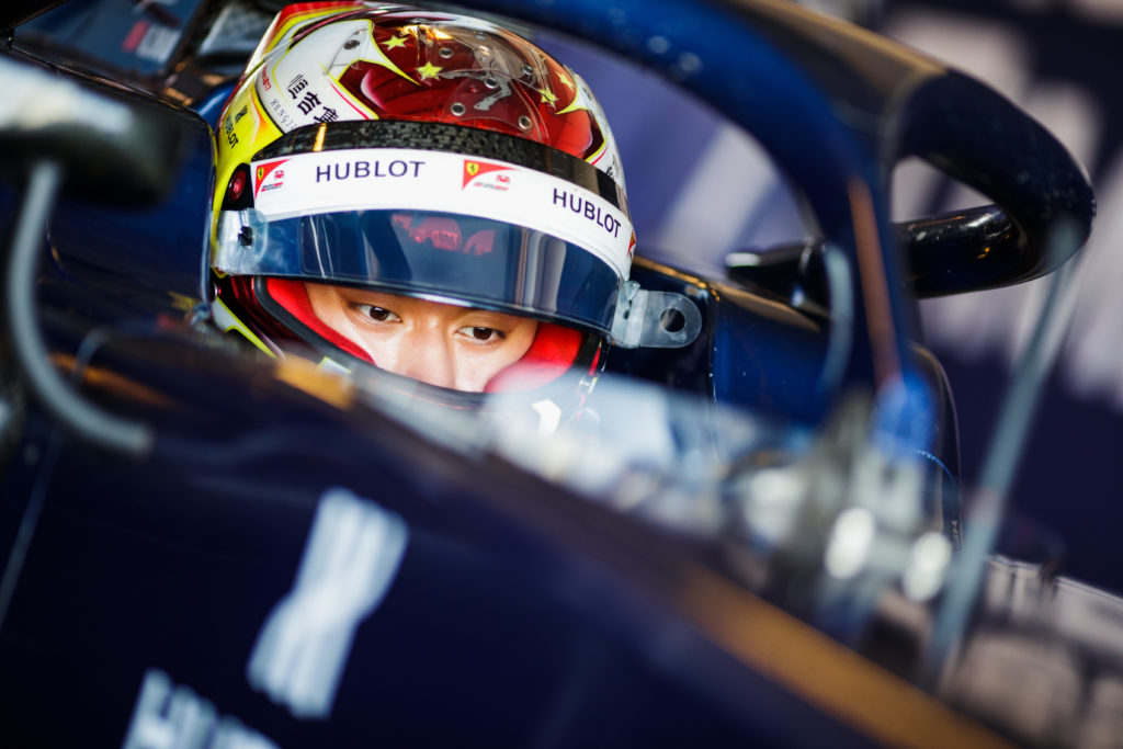 OFICIAL: Guanyu Zhou piloto de Virtuosi Racing en la F2 
